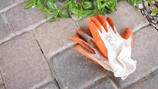 The ultimate guide to use nitrile coated work gloves in every task
