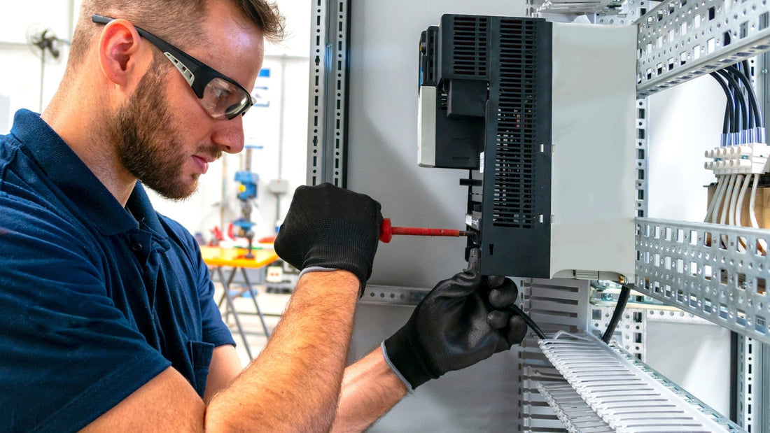 10 reasons why work gloves men are the #1 choice for hardworking